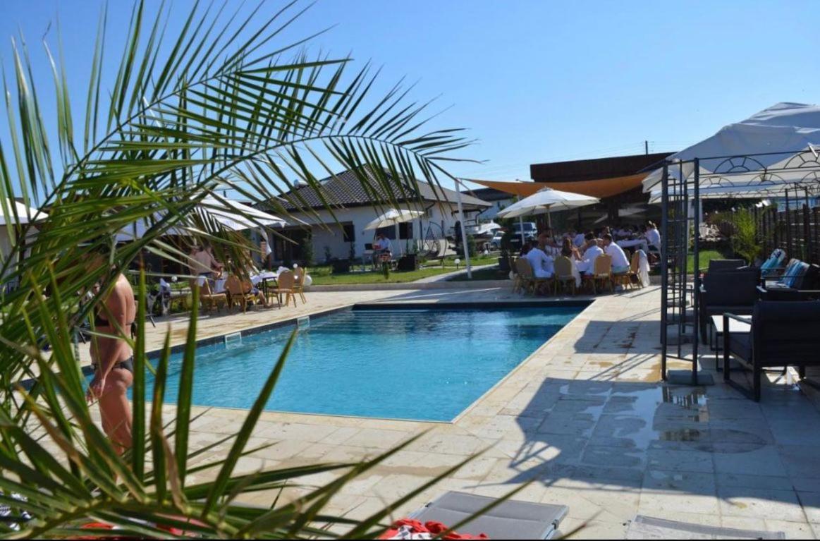 Havana Resort Murighiol Esterno foto
